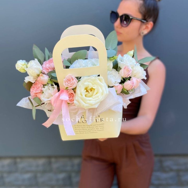 Цветочная сумочка "Рафаэль" в Энгельсе