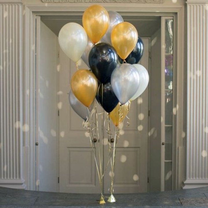 Фонтан шаров "Фаерворк" в Энгельсе