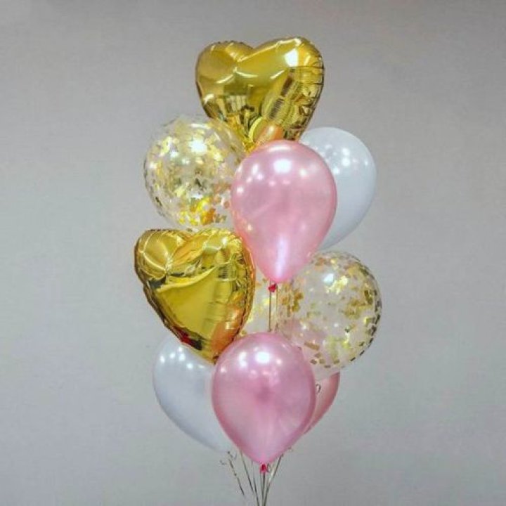 Облако шаров "Рози голд" в Энгельсе