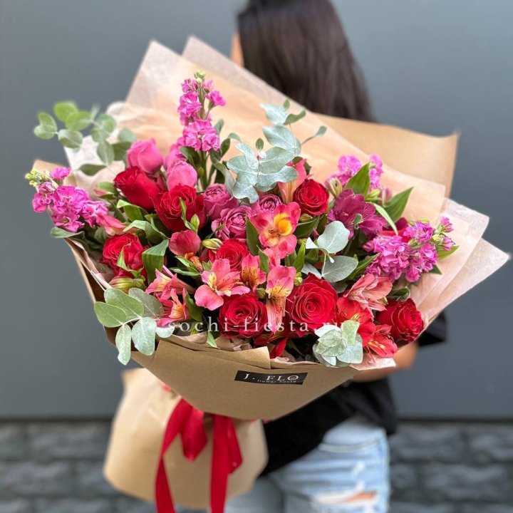 Дизайнерский букет №3 в Энгельсе