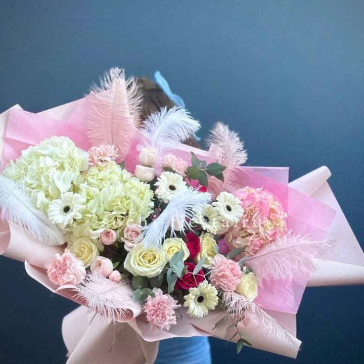 Дизайнерский букет "Валенсия-3" в Энгельсе