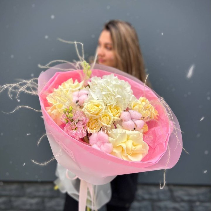 Букет "Кети долу" в Энгельсе