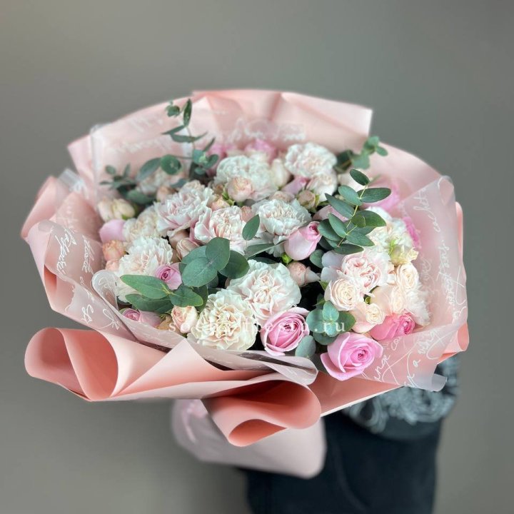  Букет  "Любовь в её глазах" в Энгельсе