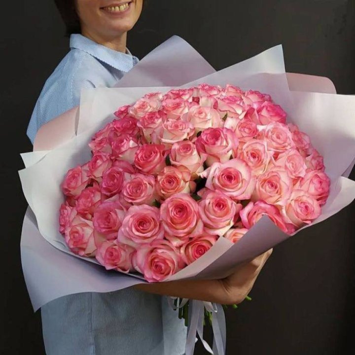 101 роза Джумилия в оформлении  в Энгельсе