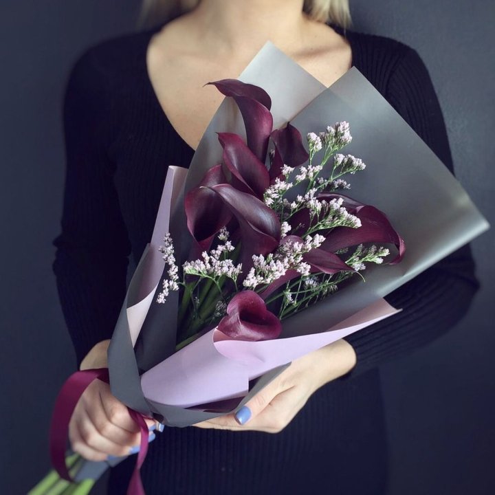 Букет фиолетовых калл в Энгельсе