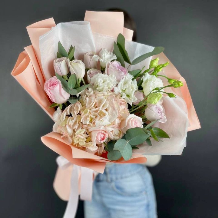 Букет с гортензией "Клодс" в Энгельсе