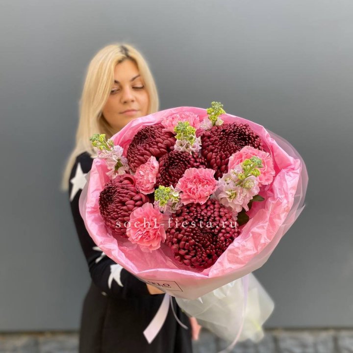 Букет "Сияющая любовь" в Энгельсе