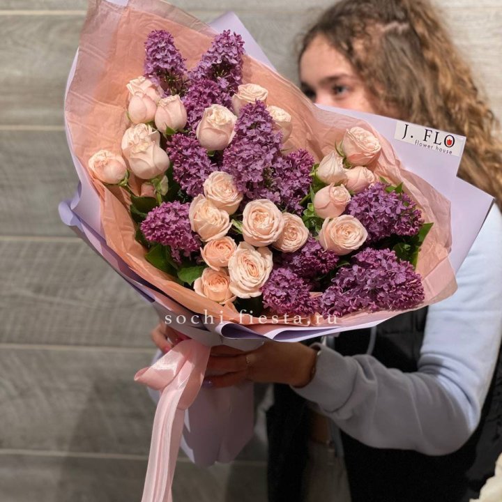 Букет "Лиловая весна" в Энгельсе