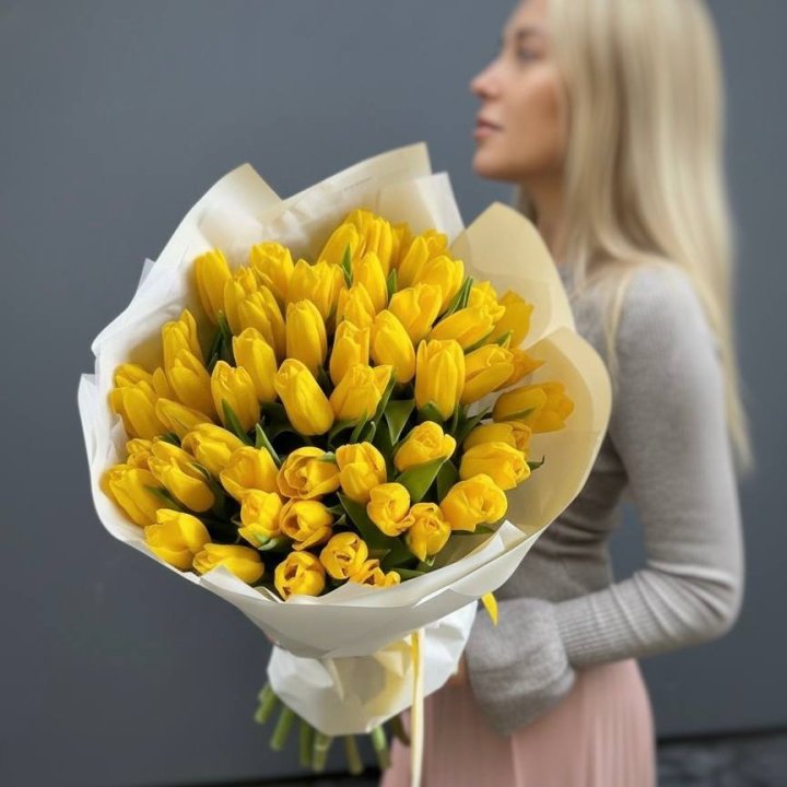 51 желтый тюльпан в Энгельсе