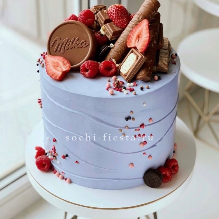 Торт "Milka's world" в Энгельсе