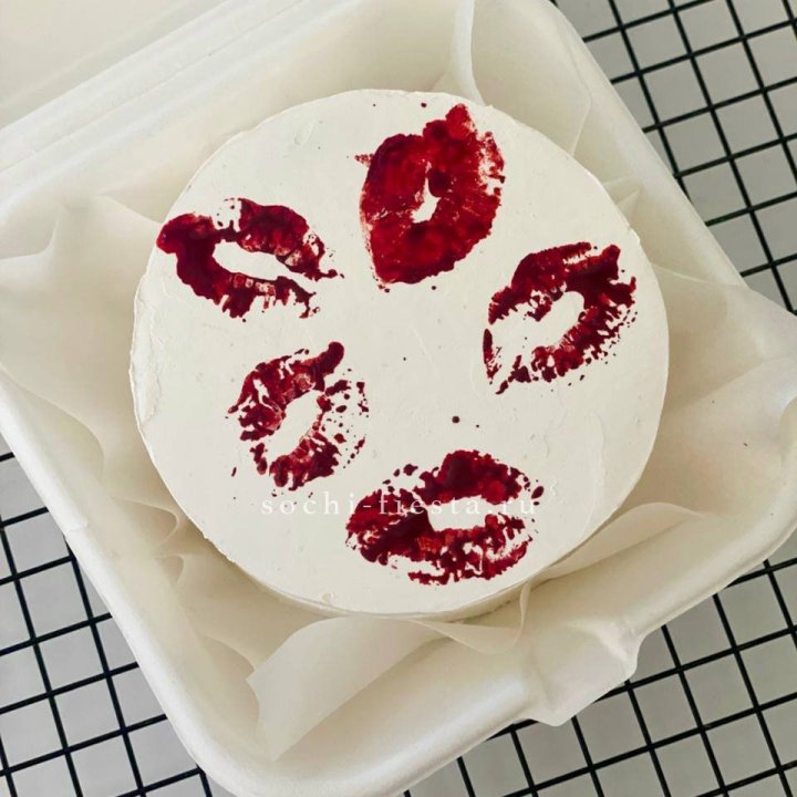 Бенто-торт "Поцелуй" в Энгельсе