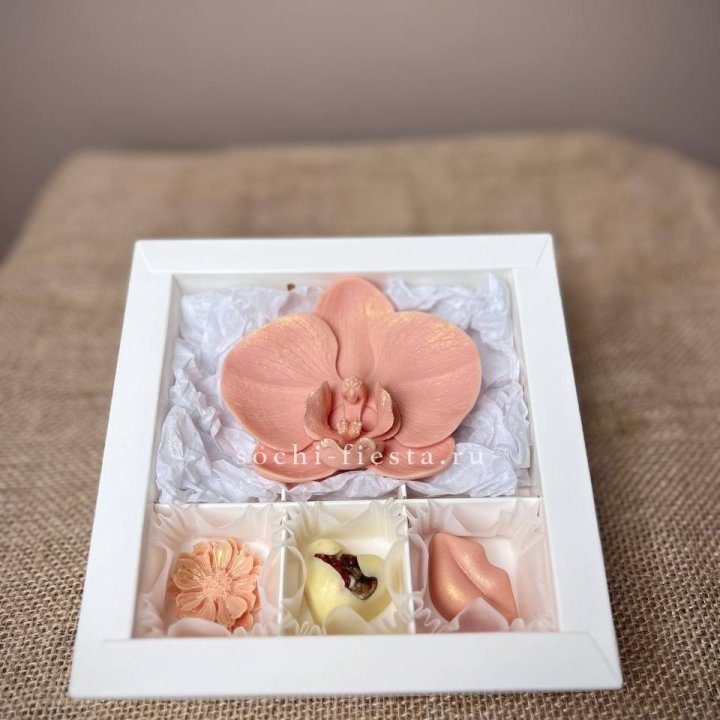 Конфеты из шоколада с Орхидеей в Энгельсе