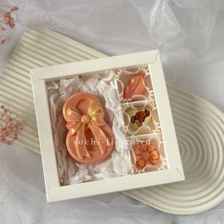 Конфеты из шоколада 8 Марта в Энгельсе