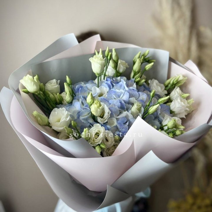 Букет с гортензией "Адель" в Энгельсе