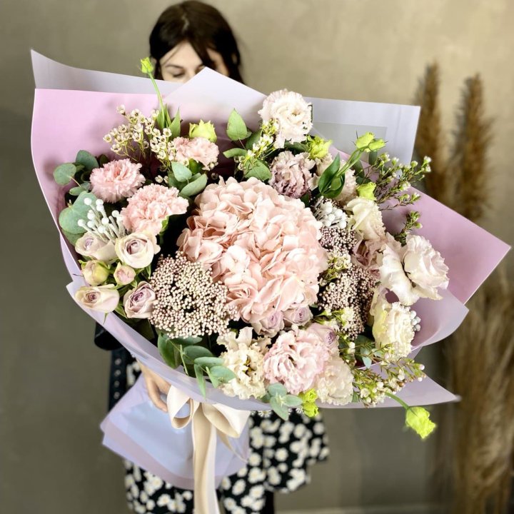 Дизайнерский букет "Трели кримс" в Энгельсе