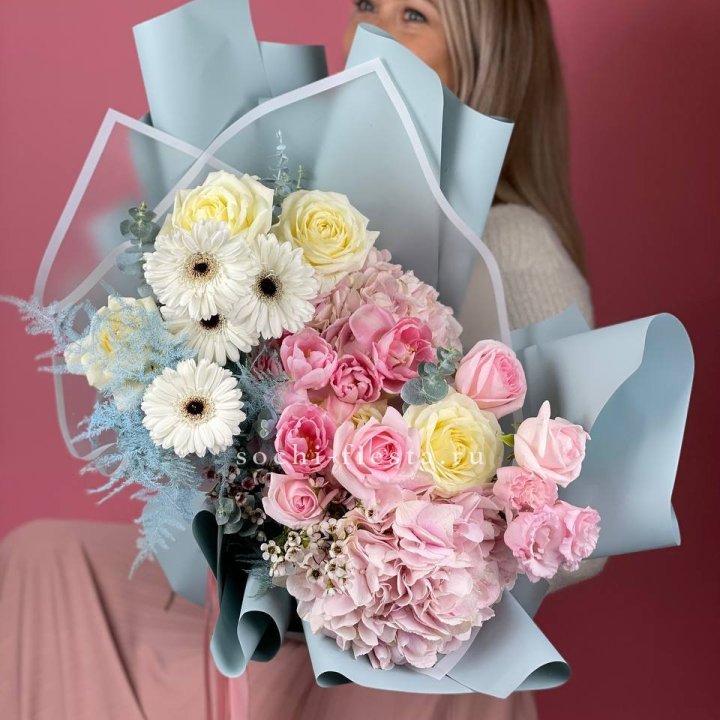 Дизайнерский букет "Адель" в Энгельсе