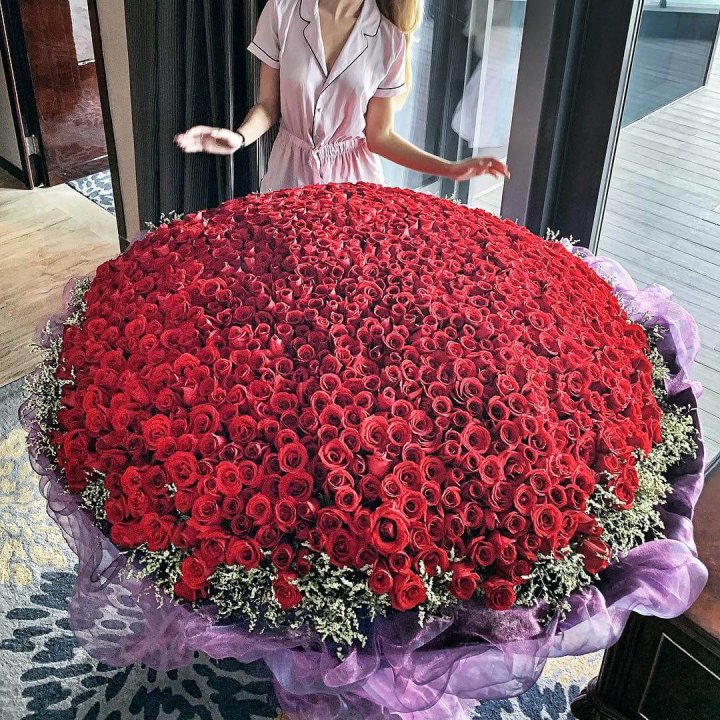 1001 роза в Энгельсе