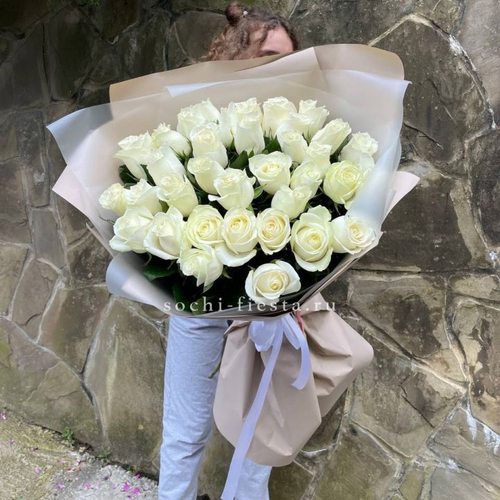 35 голландских роз в Энгельсе