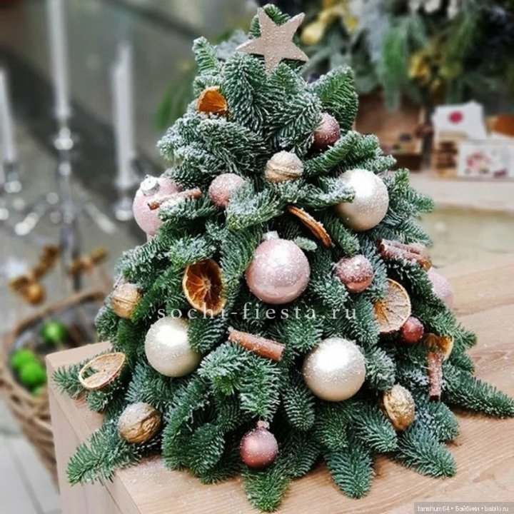 Новогодняя елочка "Блеск" в Энгельсе