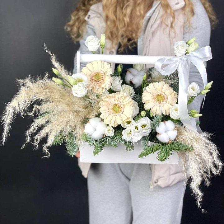 Композиция "мери крисмас бокс 2" в Энгельсе