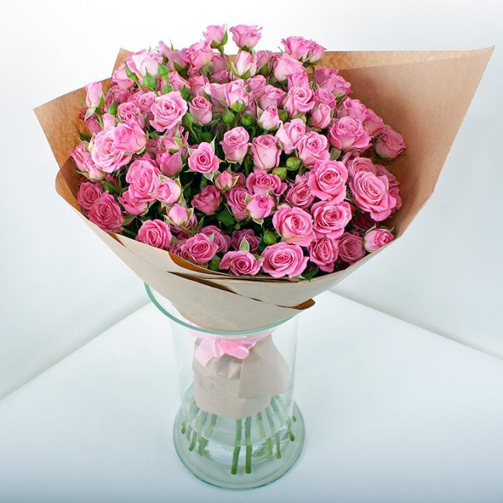 15 кустовых роз в Энгельсе