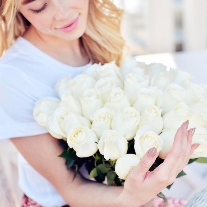 Букет высоких роз "Облака" в Энгельсе