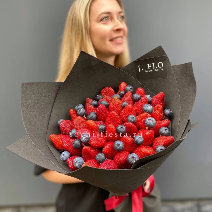 Ягодный вальс в Энгельсе