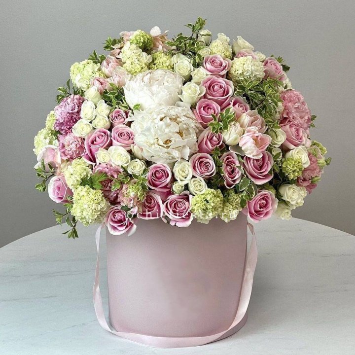 Цветочный бокс "Фантастик" в Энгельсе