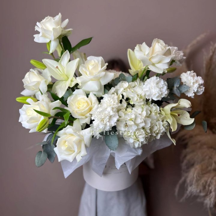 Цветочный бокс "Вайт дримс" в Энгельсе