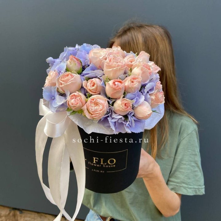 Бокс бомбастик и гортензия в Энгельсе