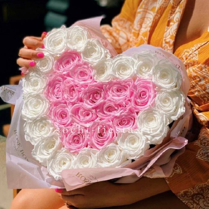 Бокс сердце с розами №2 в Энгельсе