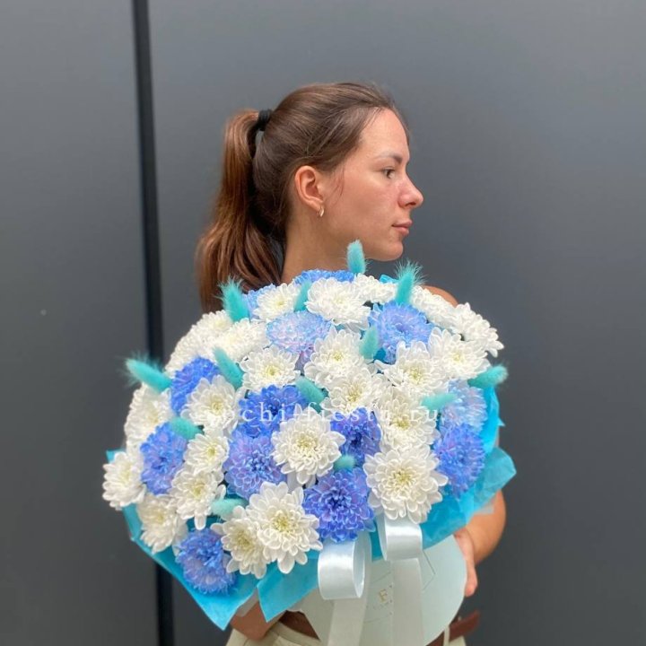  Коробочка  хризантем и лагуруса в Энгельсе