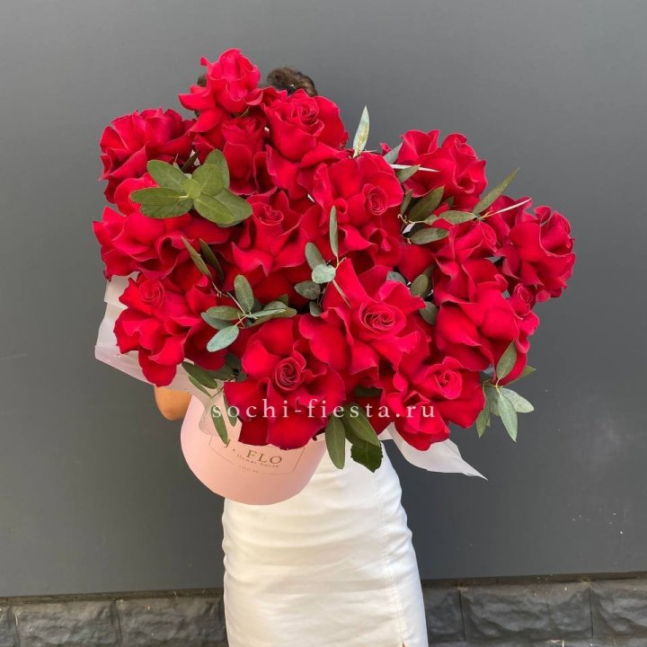 Бокс из 17 французских роз в Энгельсе