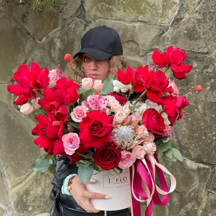 Яркий бокс "Для неё" в Энгельсе