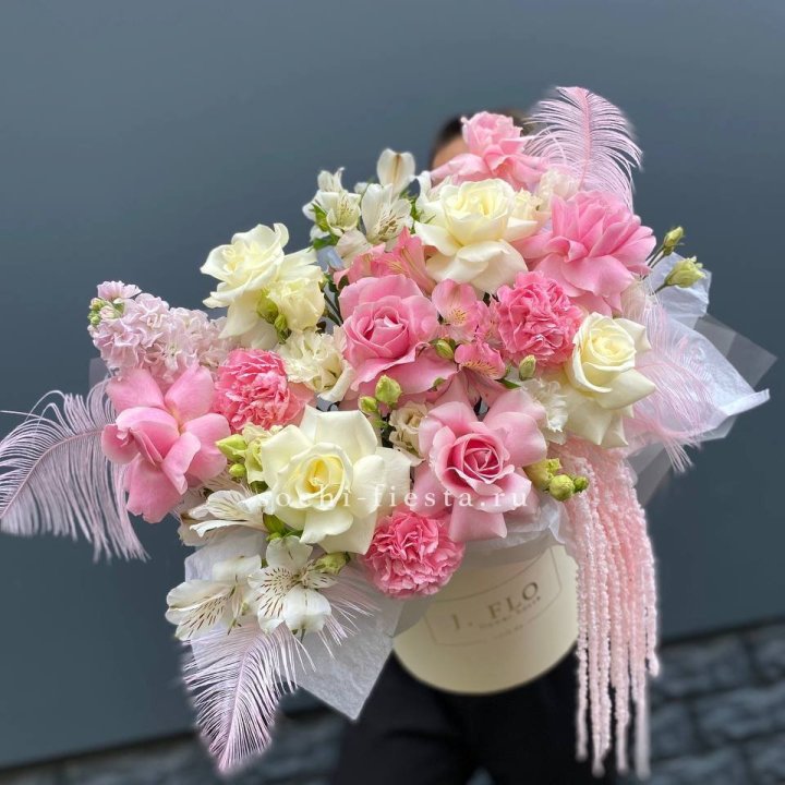 Дизайнерский бокс "Ловели" в Энгельсе