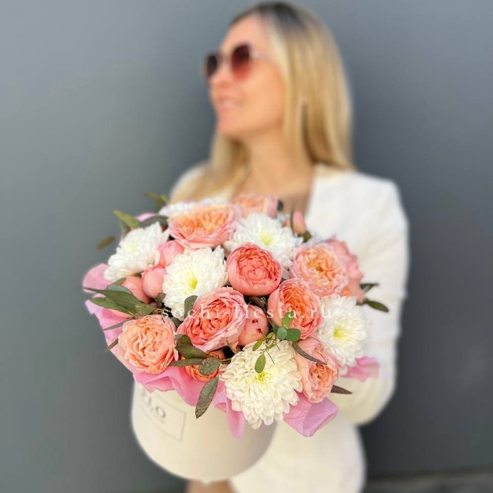 Нежная коробка с цветами в Энгельсе