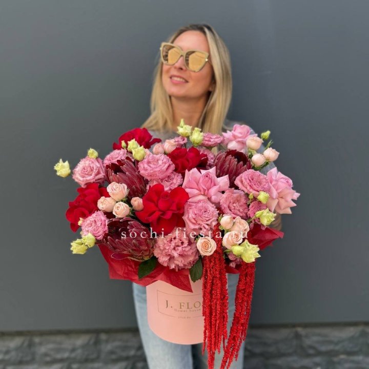 Дизайнерский цилиндр "Криотель" в Энгельсе