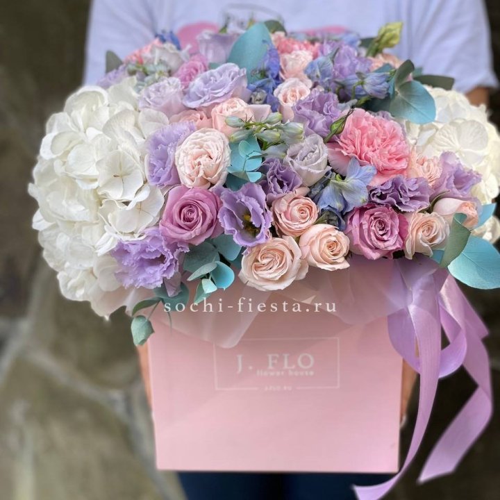 Цветочный бокс макси каб в Энгельсе