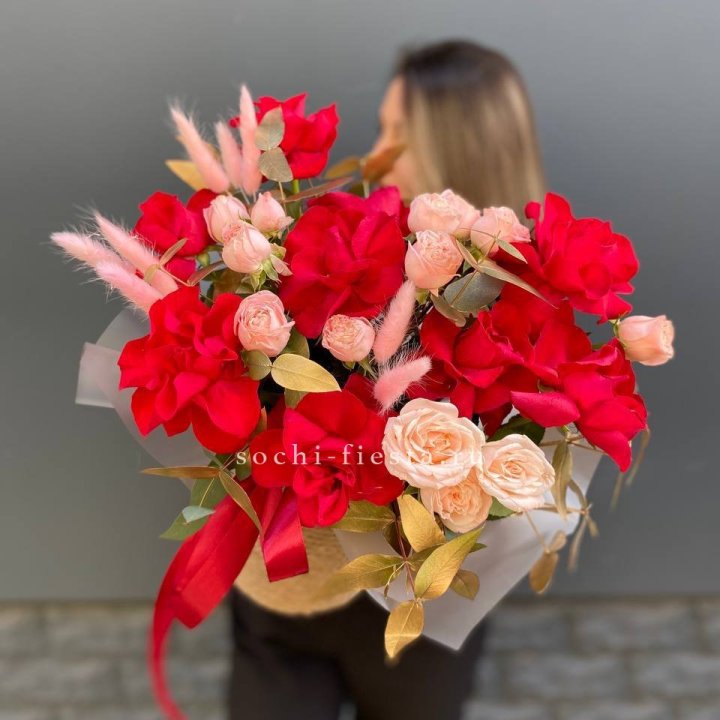 Джутовое кашпо "Любовь Лолиты" в Энгельсе