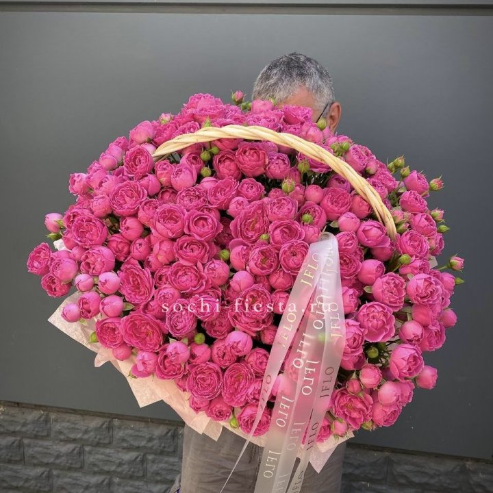 Корзина роз Мисти Баблс 151 в Энгельсе