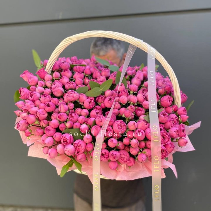 Корзина роз Мисти Баблс 101 в Энгельсе