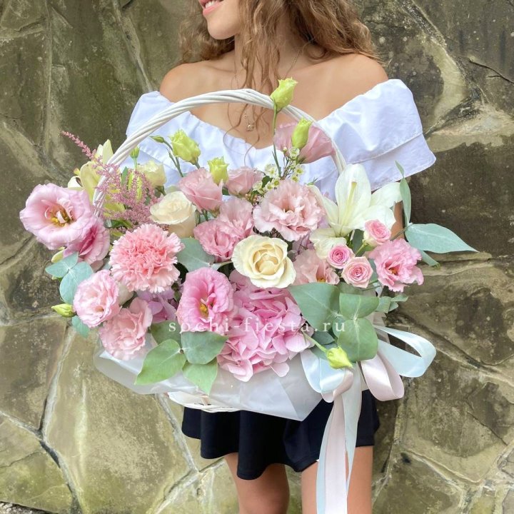 Авторская корзина "Миа" в Энгельсе