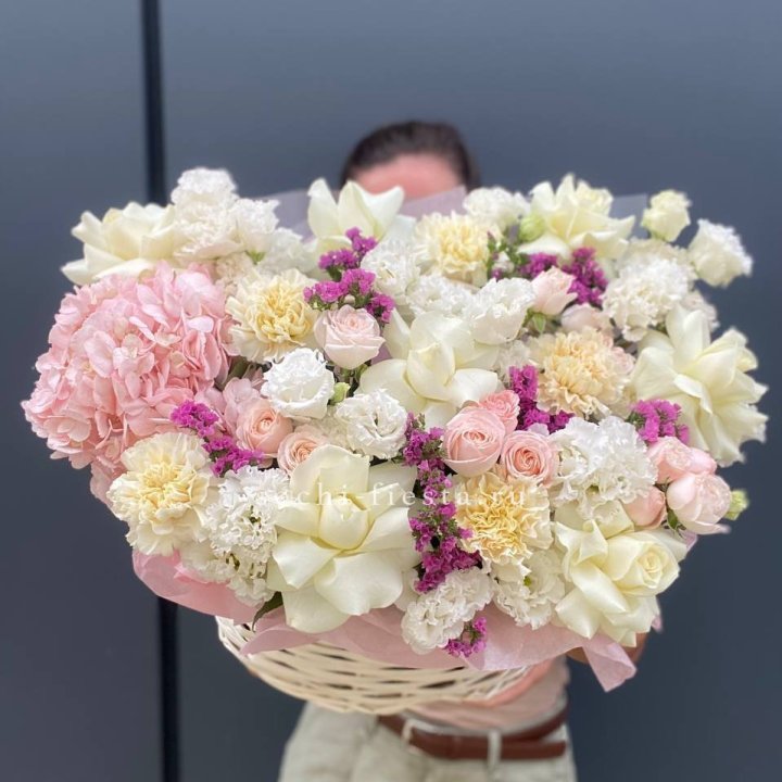 Корзина "Воздушная нежность" в Энгельсе