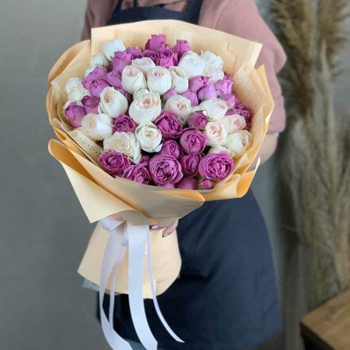 Букет кустовых роз Джулиана в Энгельсе