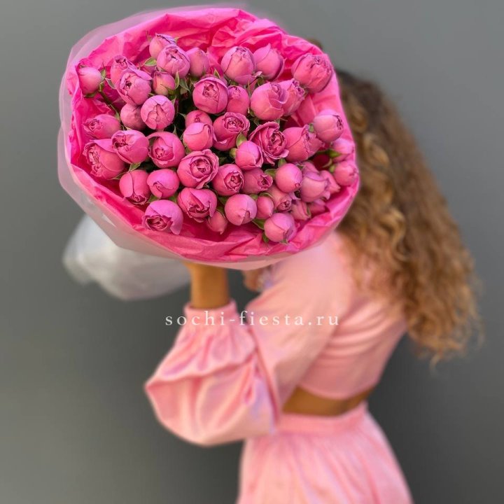 Букет из пионовидных роз  в Энгельсе
