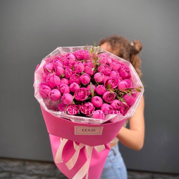 Кустовые розы букет Мисти Баблс в Энгельсе