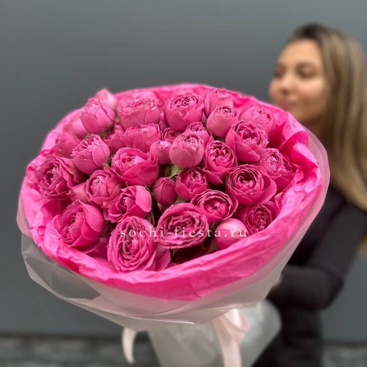 Букет из пионовидных роз  в Энгельсе