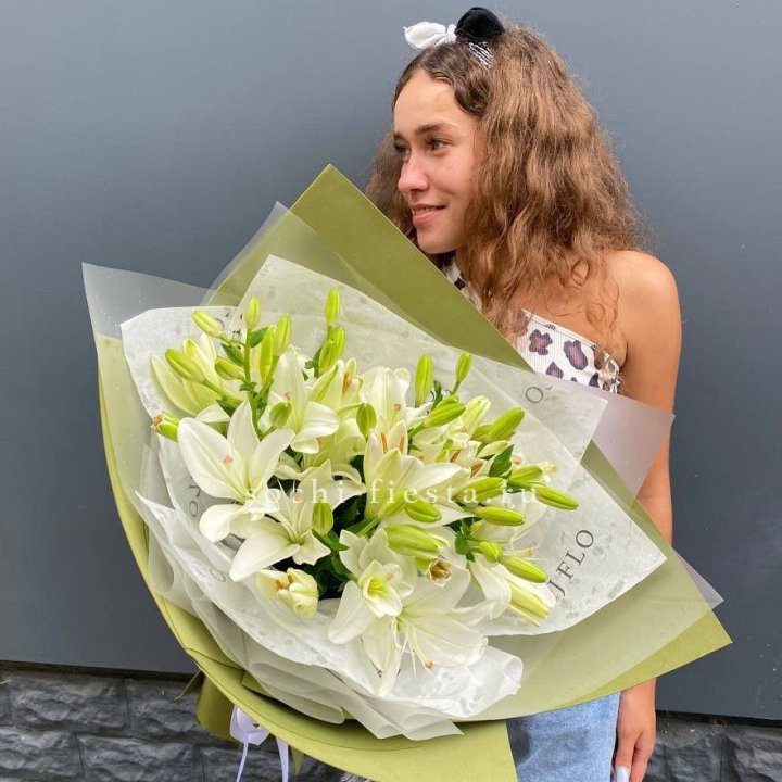 Букет  лилий "Изумруд" в Энгельсе