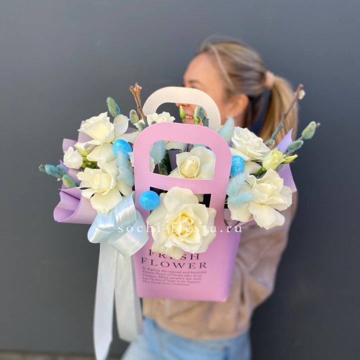 Цветочная сумочка "Пасхальная композиция" в Энгельсе