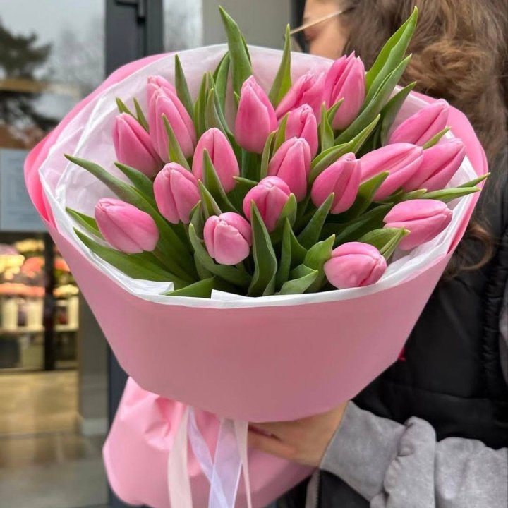  19 розовых тюльпанов в Энгельсе